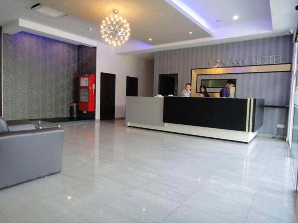 Galaxy Hotel Simpang Ampat  Exterior foto