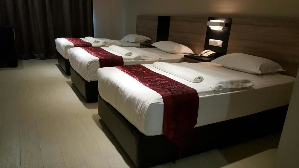 Galaxy Hotel Simpang Ampat  Exterior foto